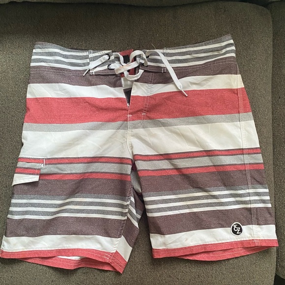 Mens Swim Trunks - Picture 1 of 3